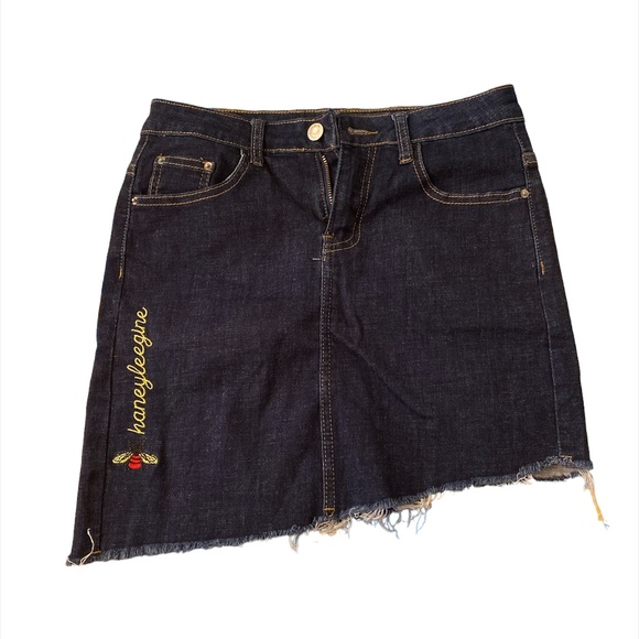 Star Fashion Women's Denim Mini 5 Pocket Skirt with Br - Picture 1 of 2